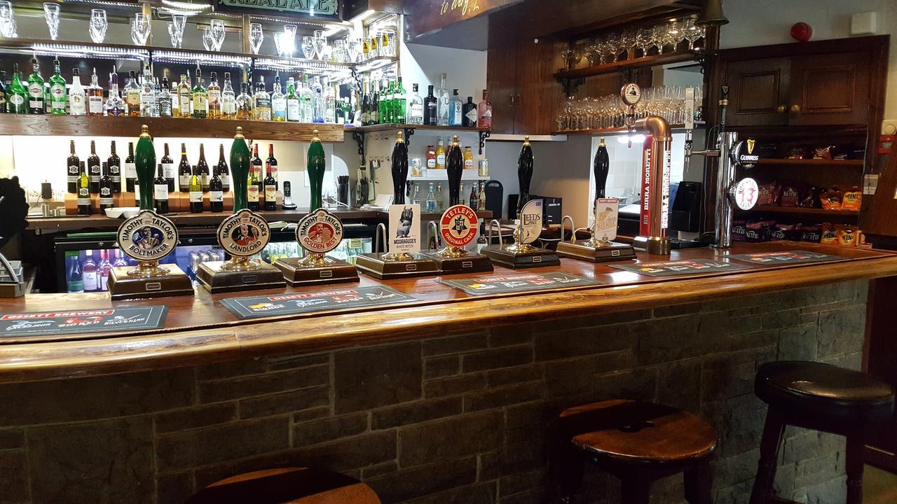 The Rose And Crown Huddersfield Exterior foto