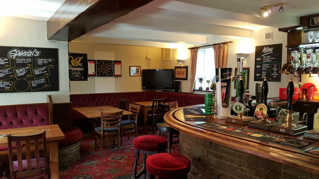 The Rose And Crown Huddersfield Exterior foto
